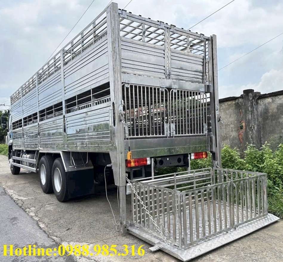 Xe chở gia súc 3 Chân Chenglong